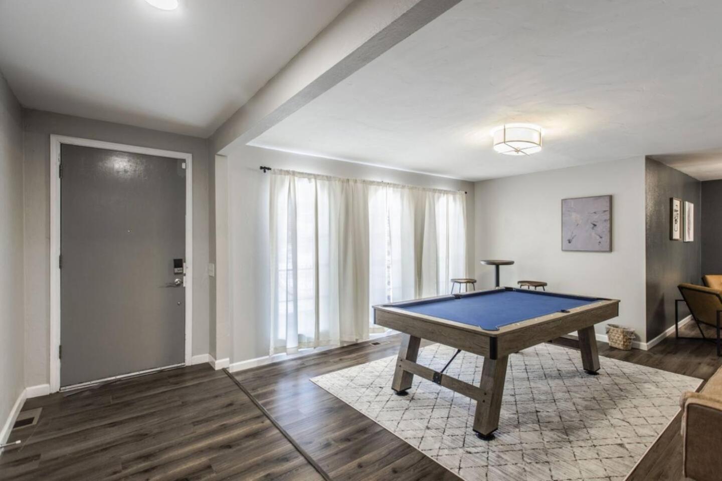 New Hummingbird Haven - Nw Okc, Billiards, Firepit Oklahoma City Exterior foto